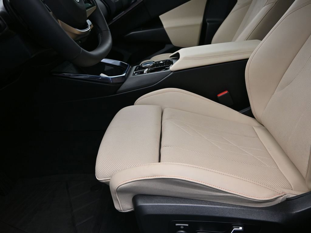 Certified 2025 BMW X3 xDrive30i w/ Convenience Package image 13