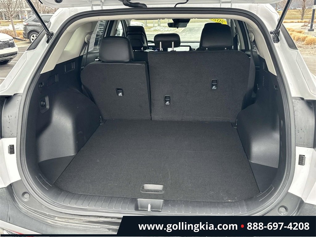Certified 2025 Kia Sportage EX image 8