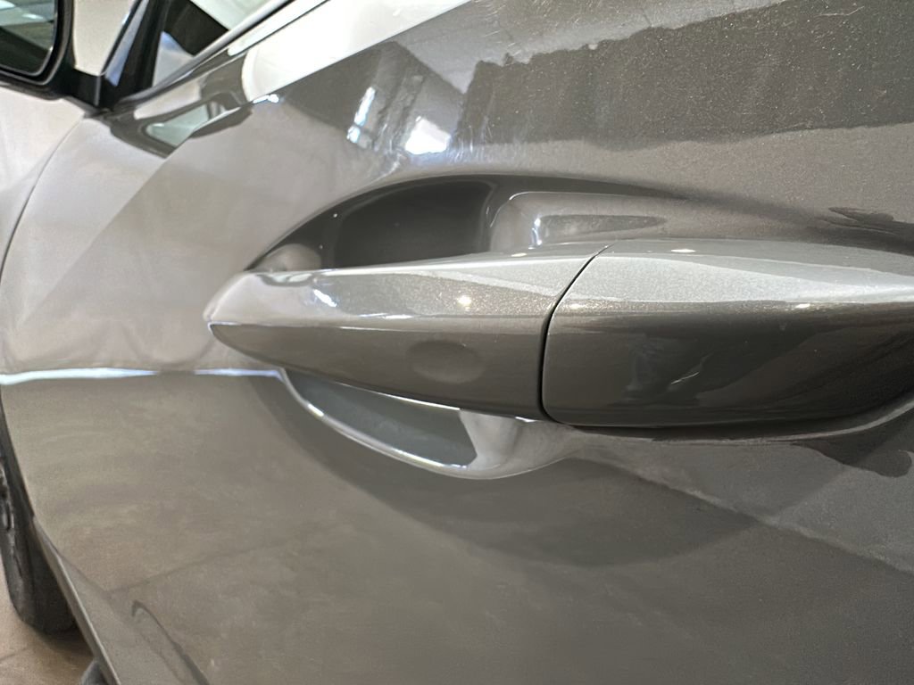 Used 2023 Hyundai Santa Cruz SEL Premium image 5