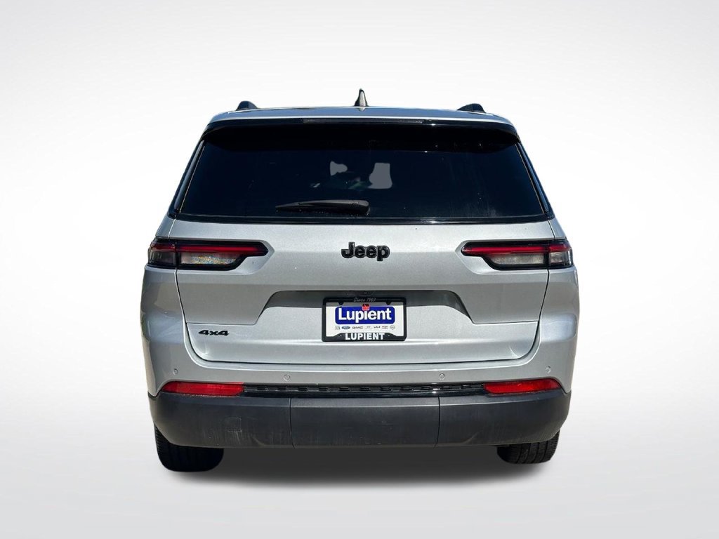 Used 2024 Jeep Grand Cherokee L Altitude AWD/4WD image 8