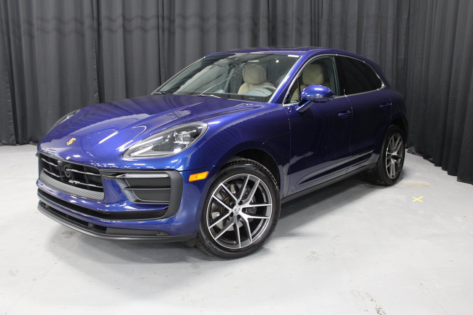 Certified 2025 Porsche Macan