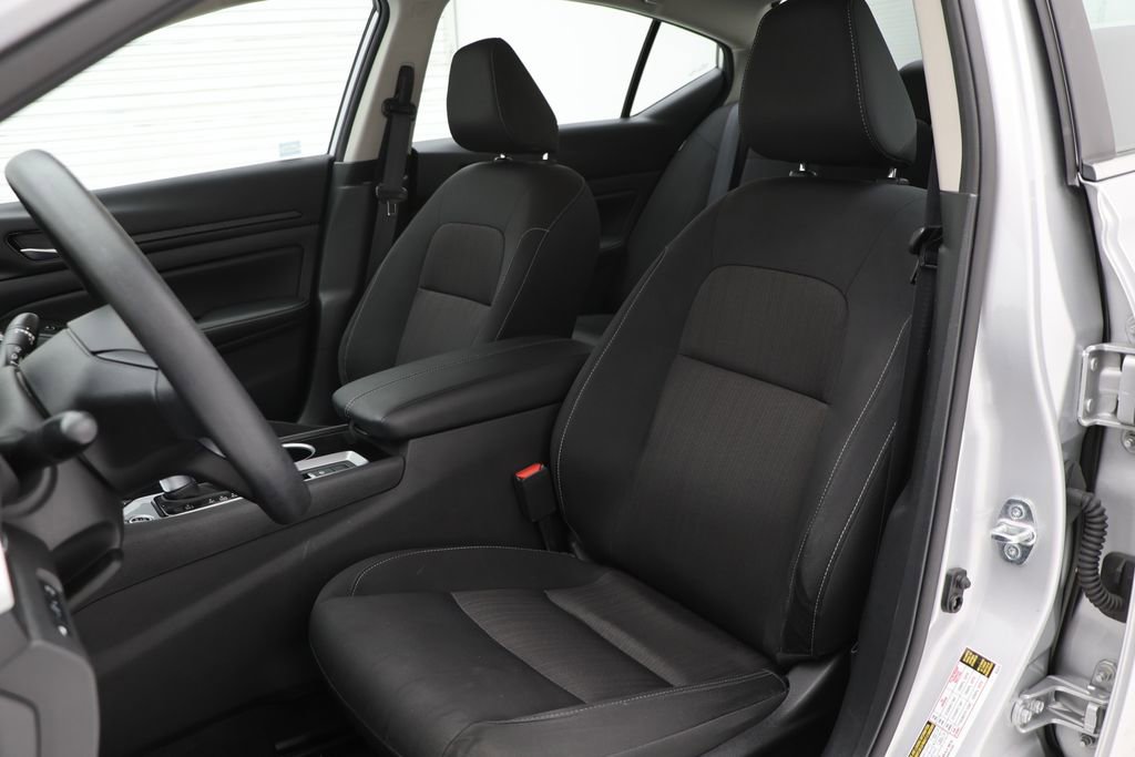 Used 2024 Nissan Altima 2.5 SV image 16