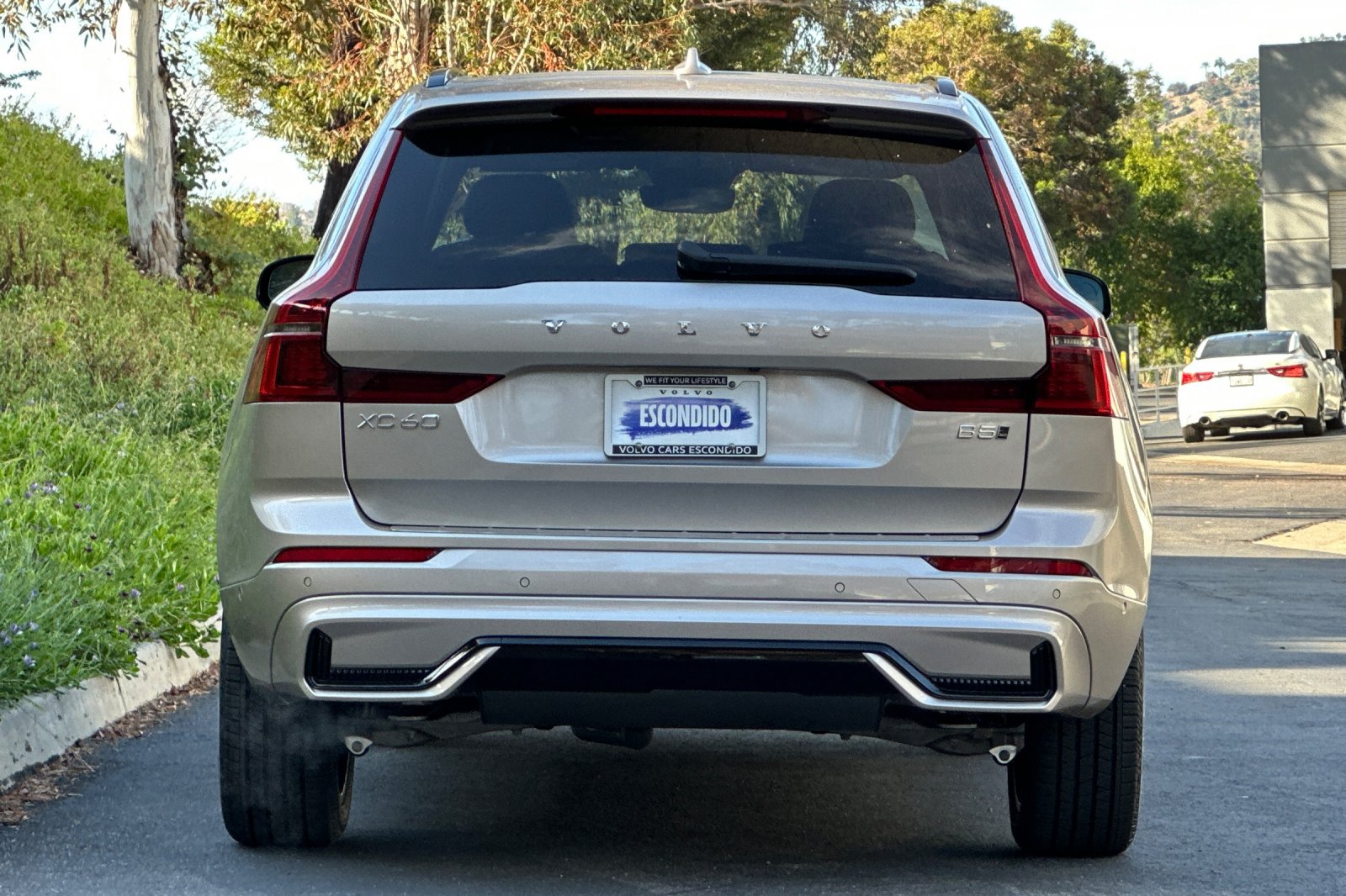 New 2026 Volvo XC60 B5 Plus AWD/4WD image 5