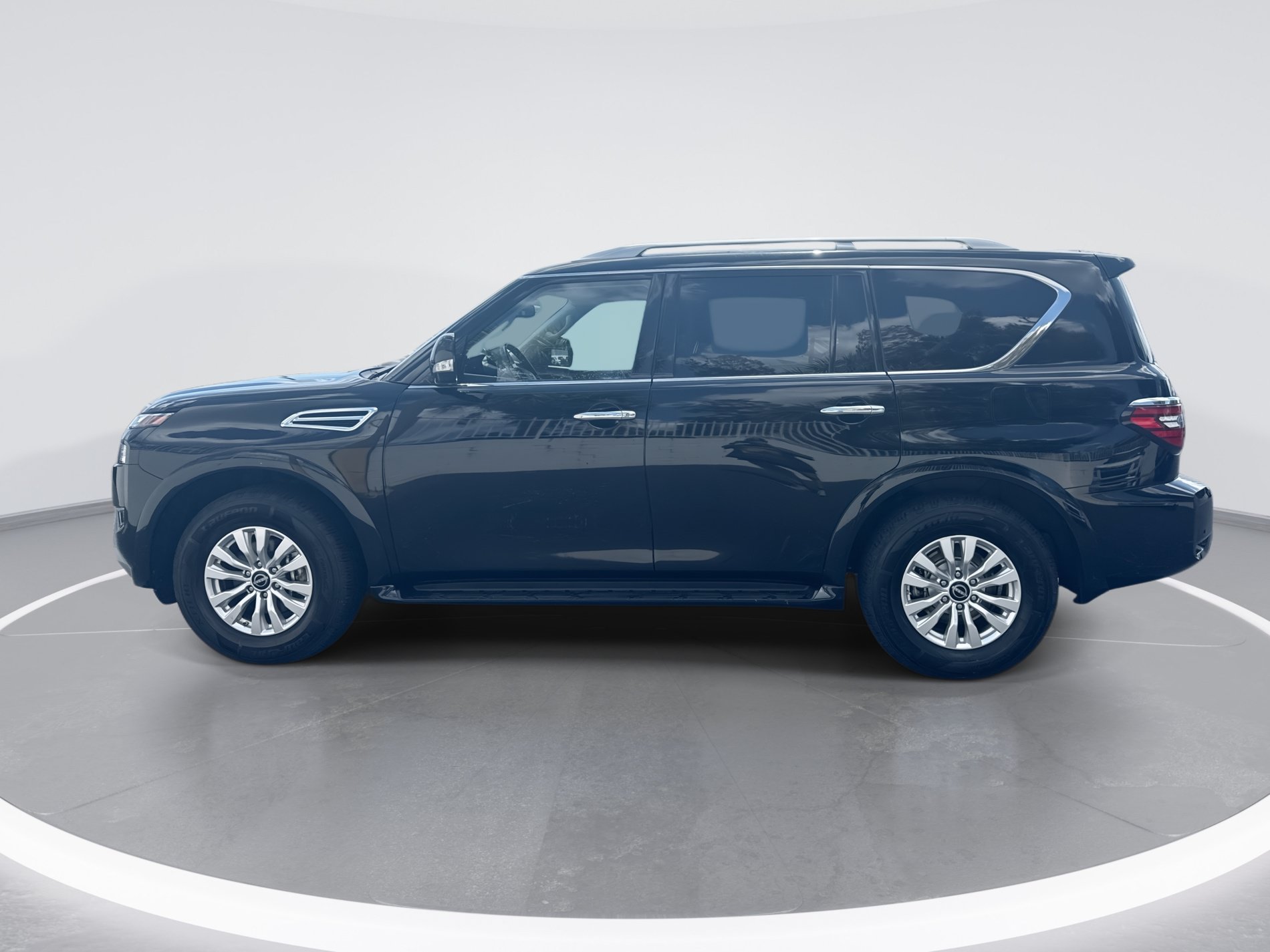 Certified 2024 Nissan Armada SV AWD/4WD image 7