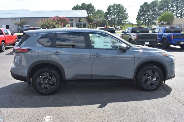 New 2026 Nissan Rogue SV FWD image 4