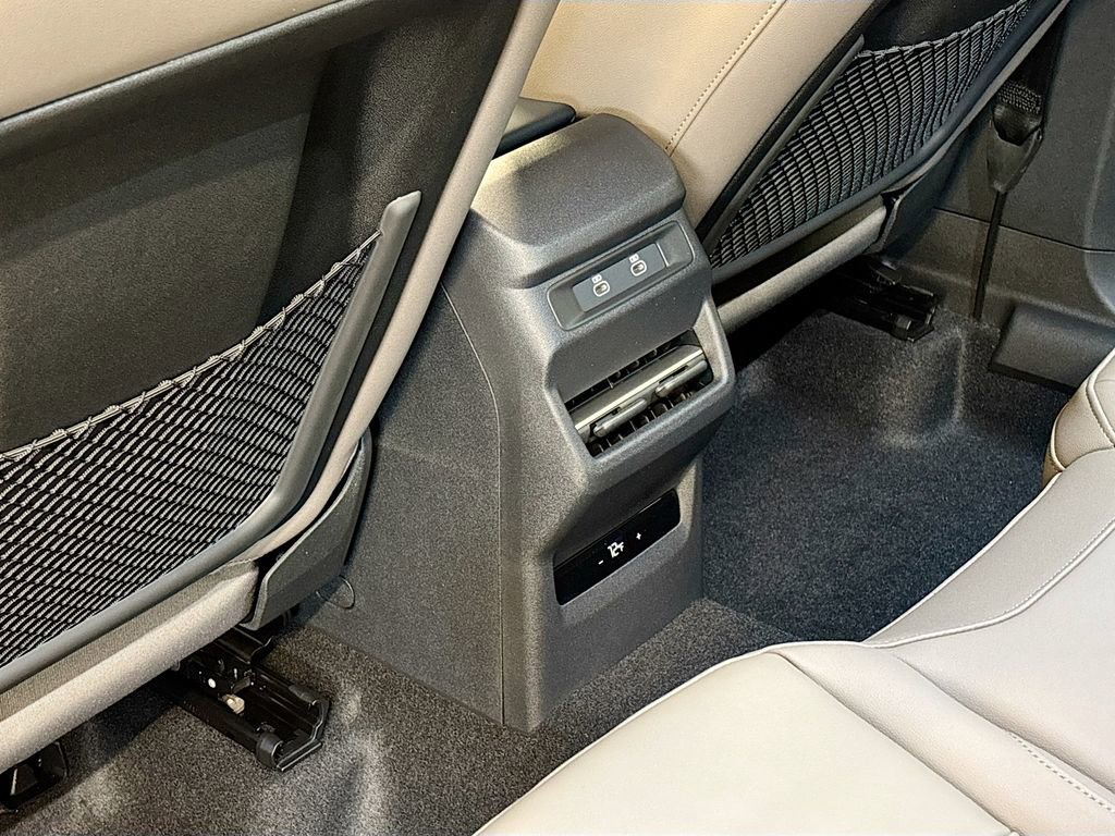 New 2026 Audi Q3 quattro 2.0T AWD/4WD image 17