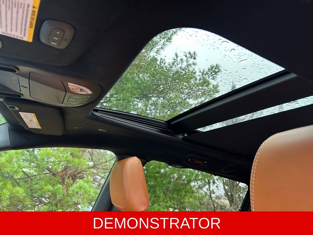 New 2026 Chrysler Pacifica Pinnacle image 25