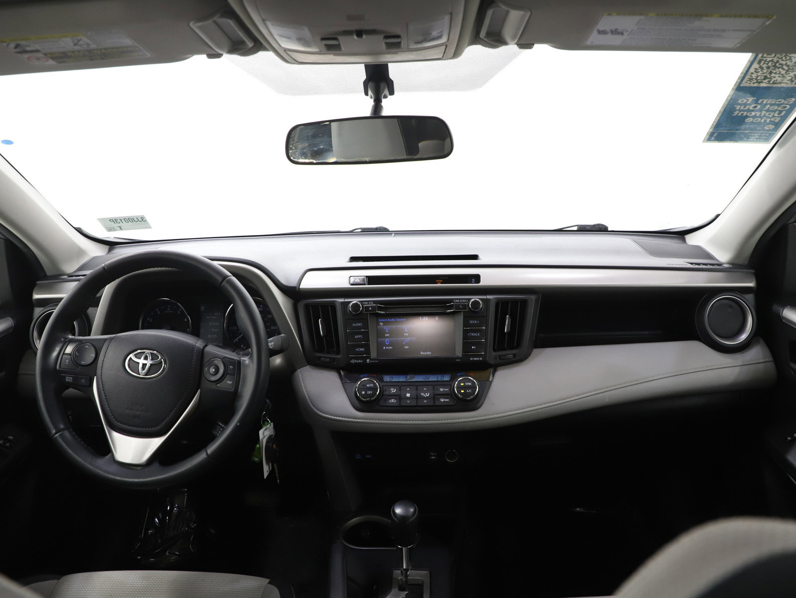Used 2016 Toyota RAV4 XLE AWD/4WD image 13