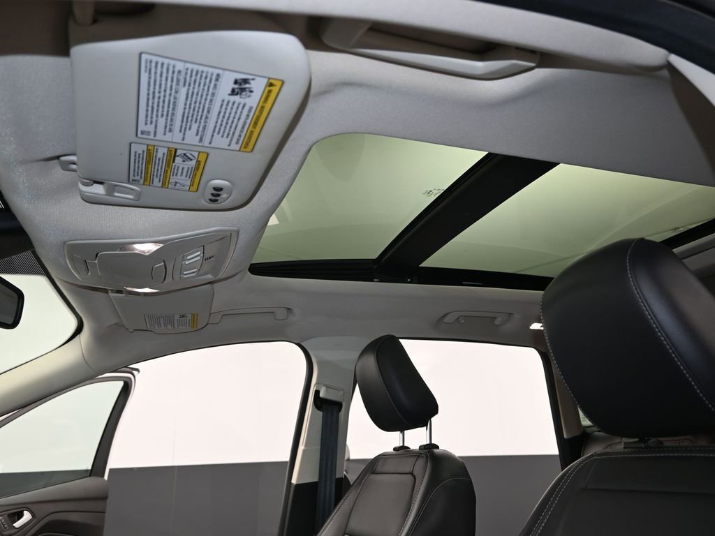 Used 2019 Ford Escape Titanium image 20