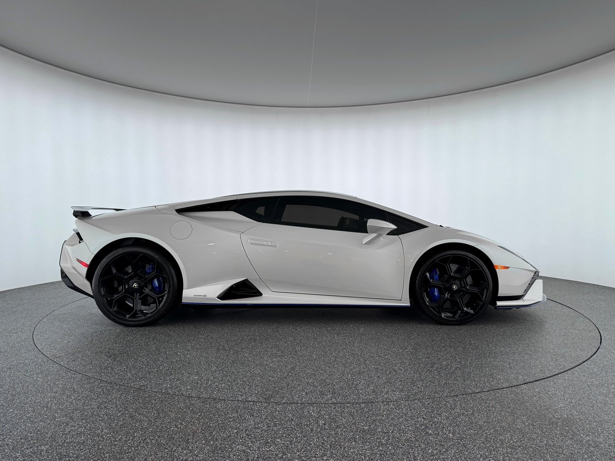 Used 2023 Lamborghini Huracan Tecnica RWD image 7