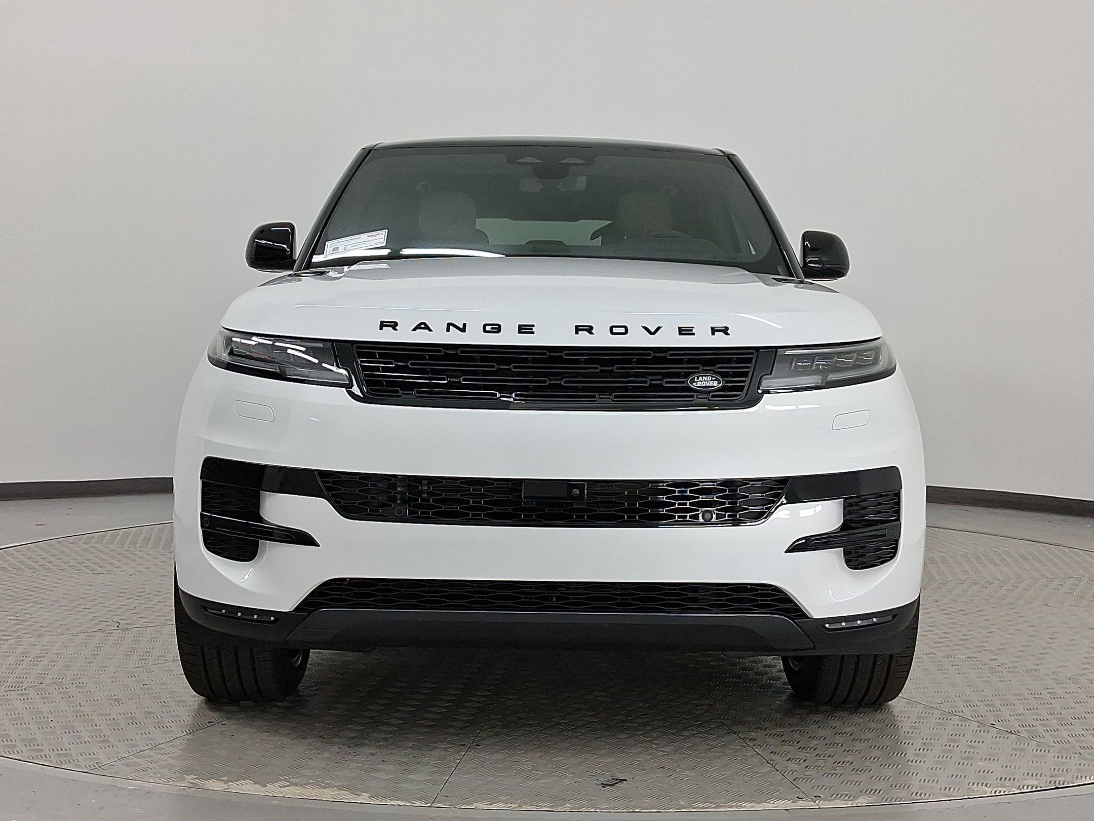 New 2025 Land Rover Range Rover Sport SE image 6