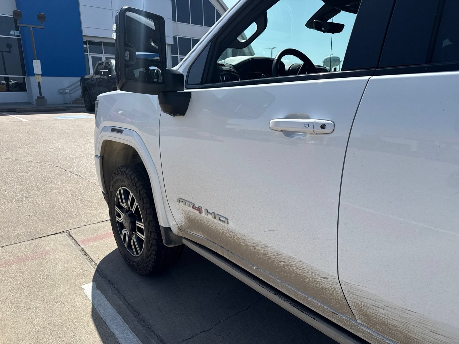 Used 2023 GMC Sierra 3500 AT4 w/ AT4 Premium Plus Package AWD/4WD image 12