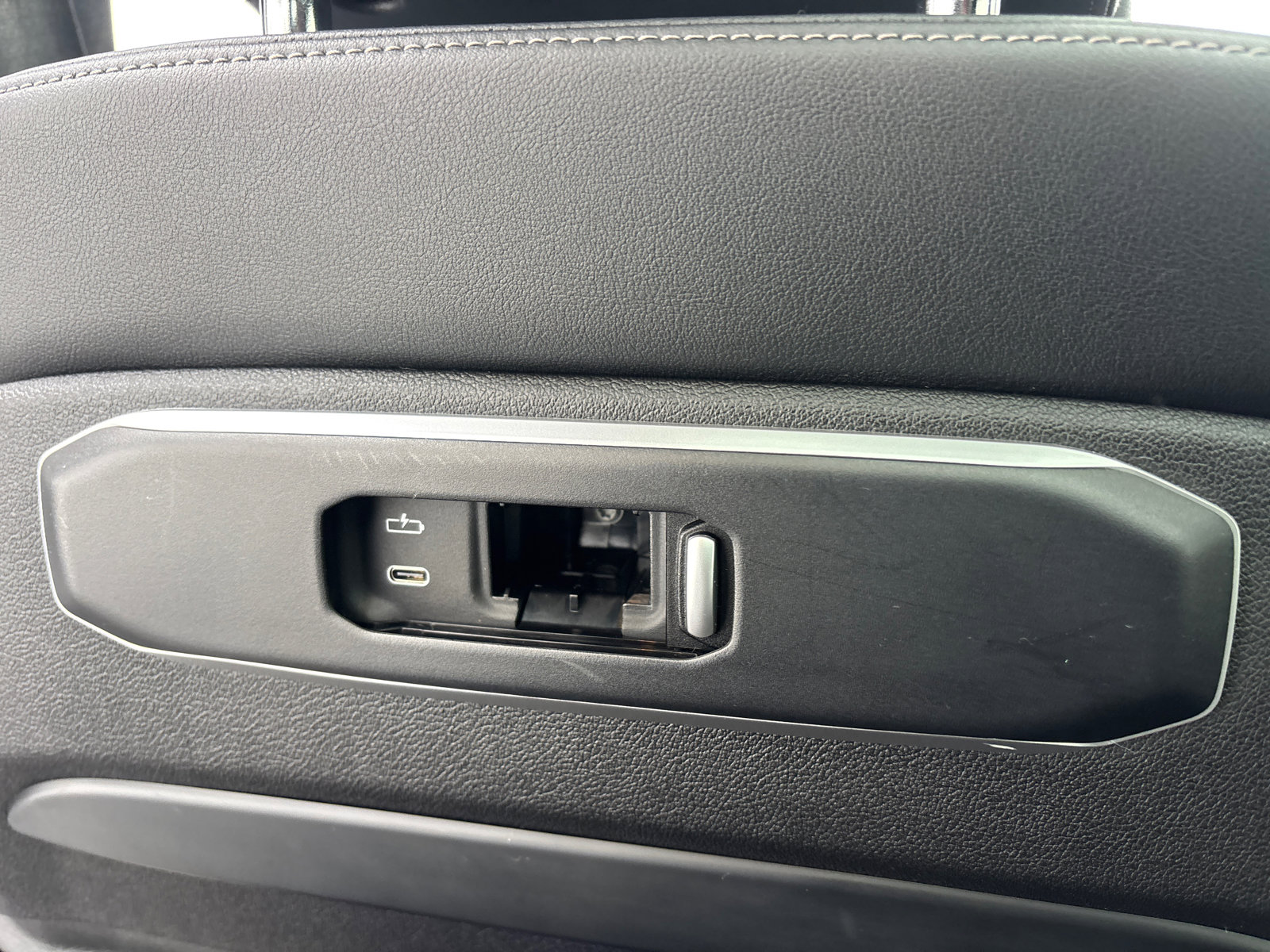 Used 2023 BMW X7 xDrive40i w/ M Sport Package image 33