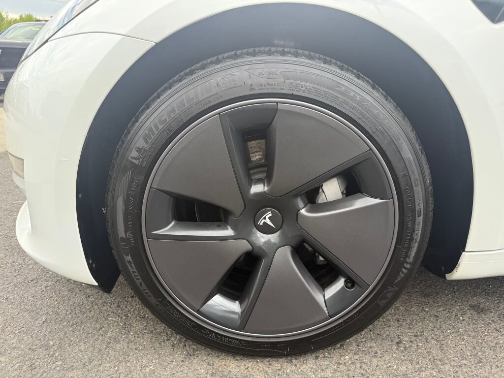 Used 2023 Tesla Model 3 Standard Range RWD image 33