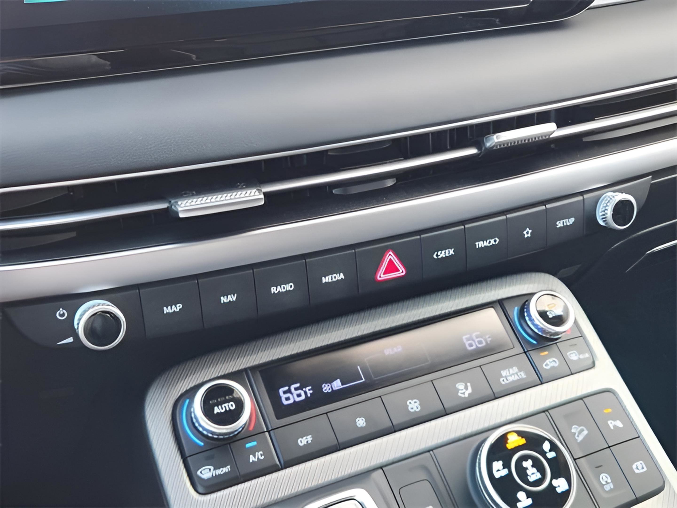 Used 2023 Hyundai Palisade SEL w/ Cargo Package image 18