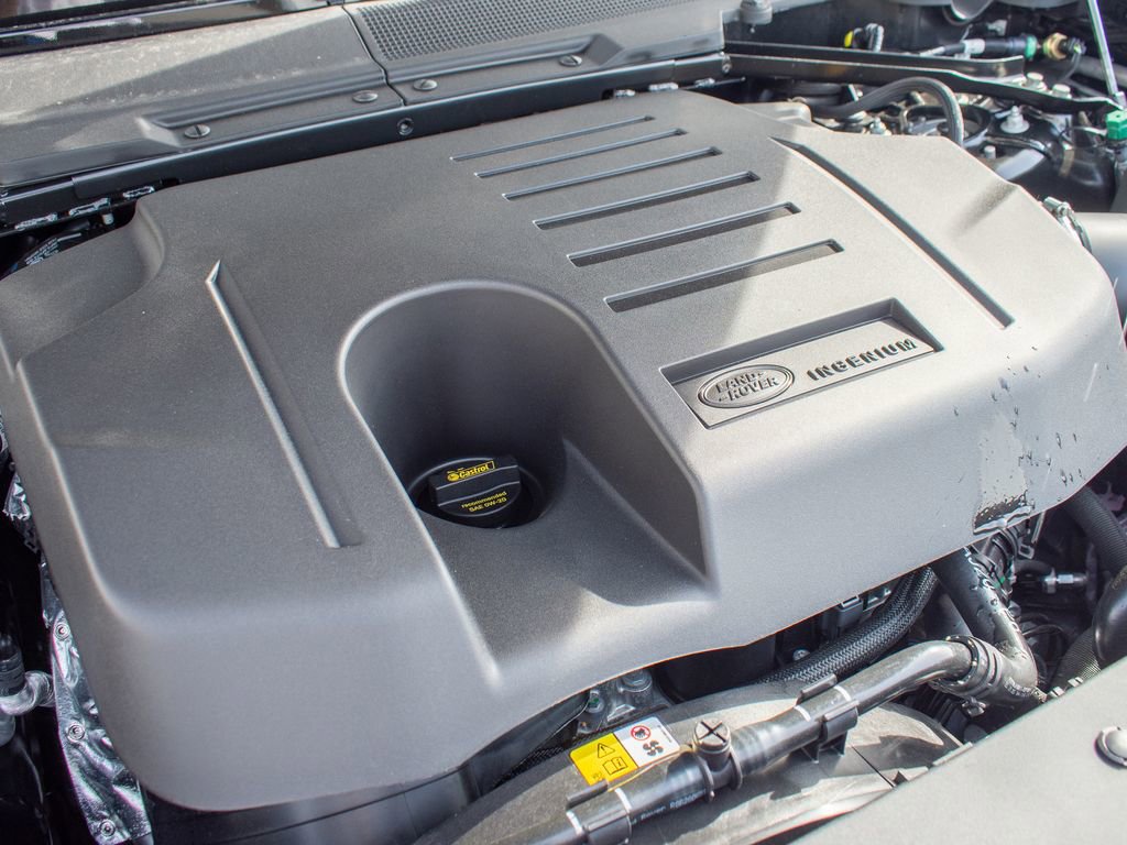 New 2026 Land Rover Defender 110 X-Dynamic SE image 24