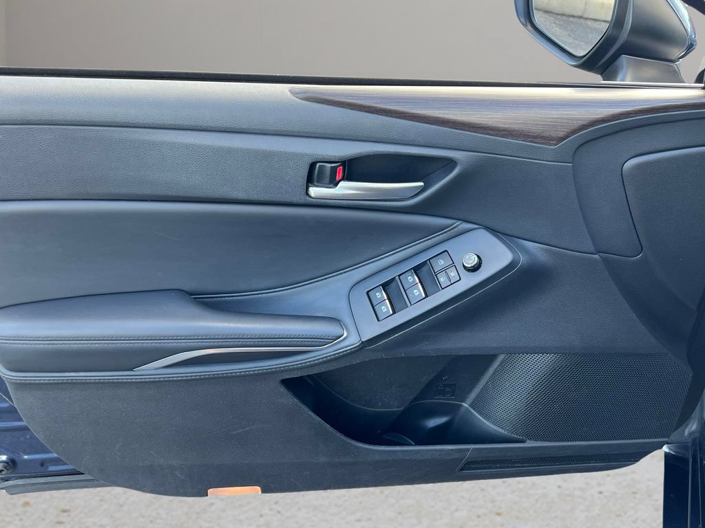 Certified 2019 Toyota Avalon XLE FWD image 10