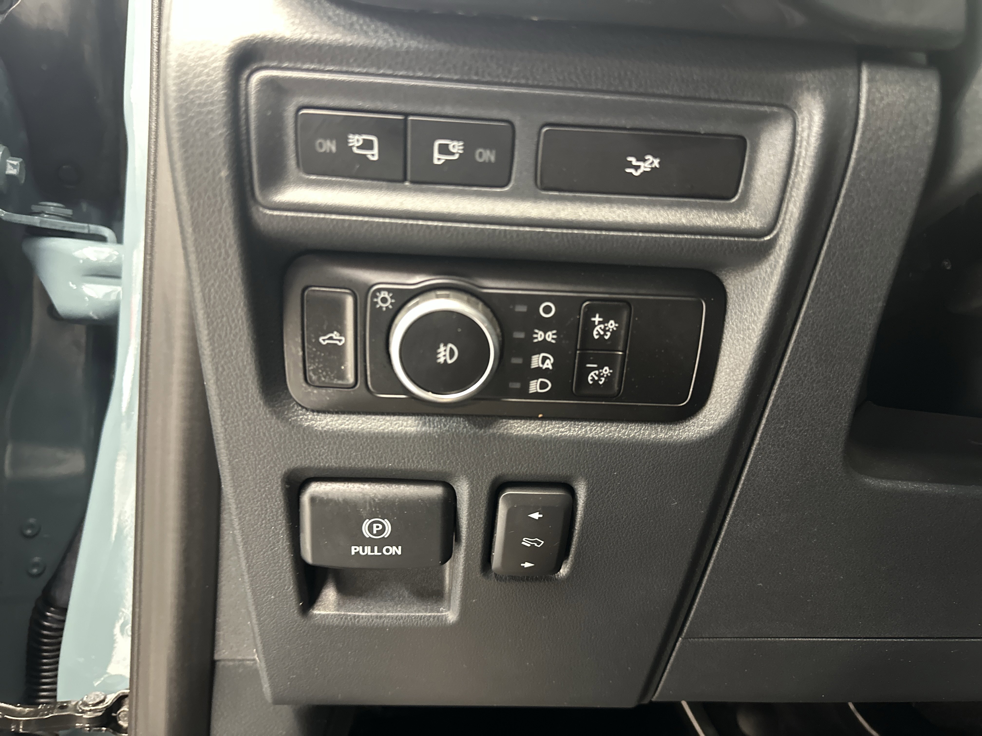 Used 2023 Ford F150 XLT w/ Equipment Group 302A High image 25