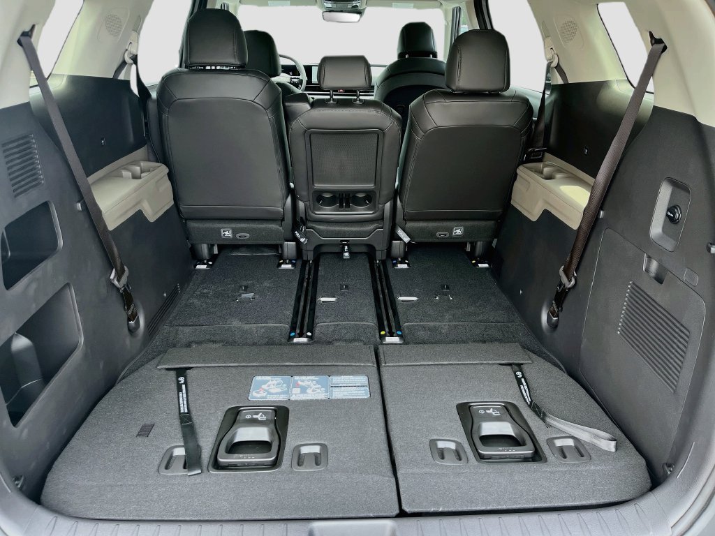 New 2027 Kia Carnival LXS FWD image 34