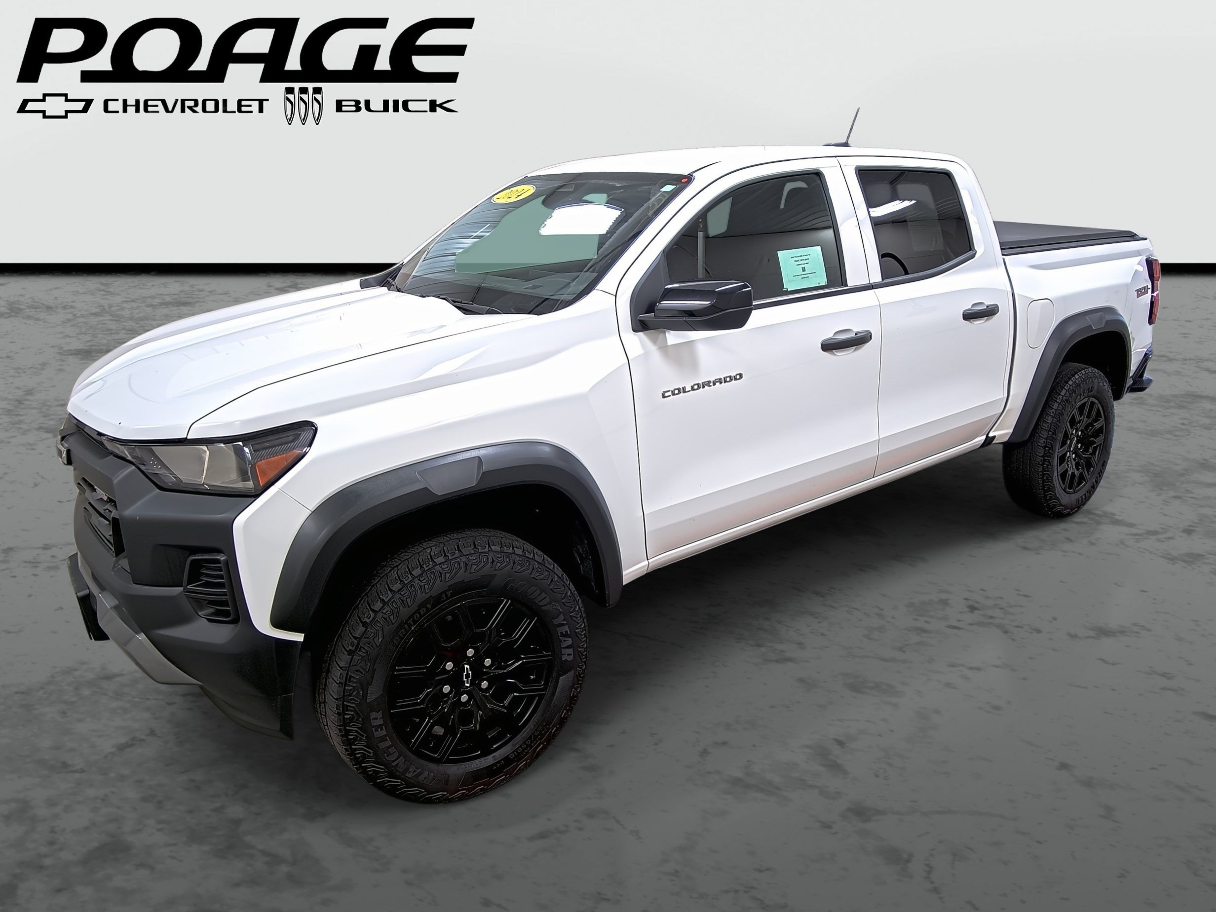 Used 2024 Chevrolet Colorado Trail Boss w/ Advanced Trailering Package AWD/4WD image 1