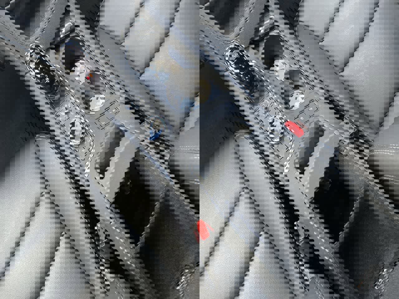 Certified 2024 Cadillac XT6 Luxury w/ LPO, Floor Liner Package image 27