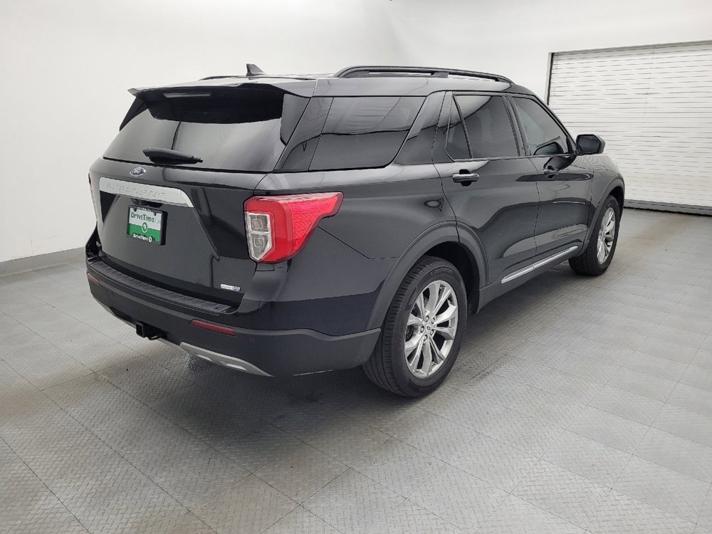 Used 2020 Ford Explorer XLT w/ Equipment Group 202A AWD/4WD image 9