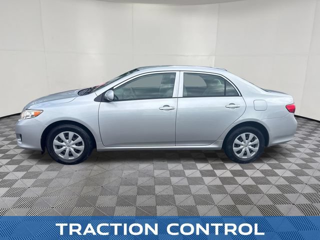 Used 2010 Toyota Corolla FWD image 2