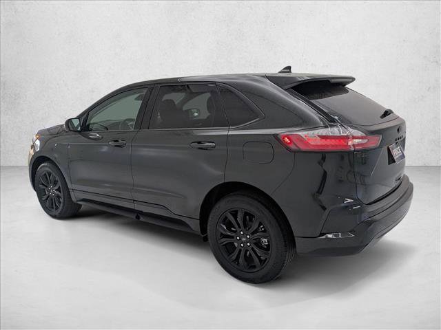 Used 2024 Ford Edge SE w/ Black Appearance Package image 8