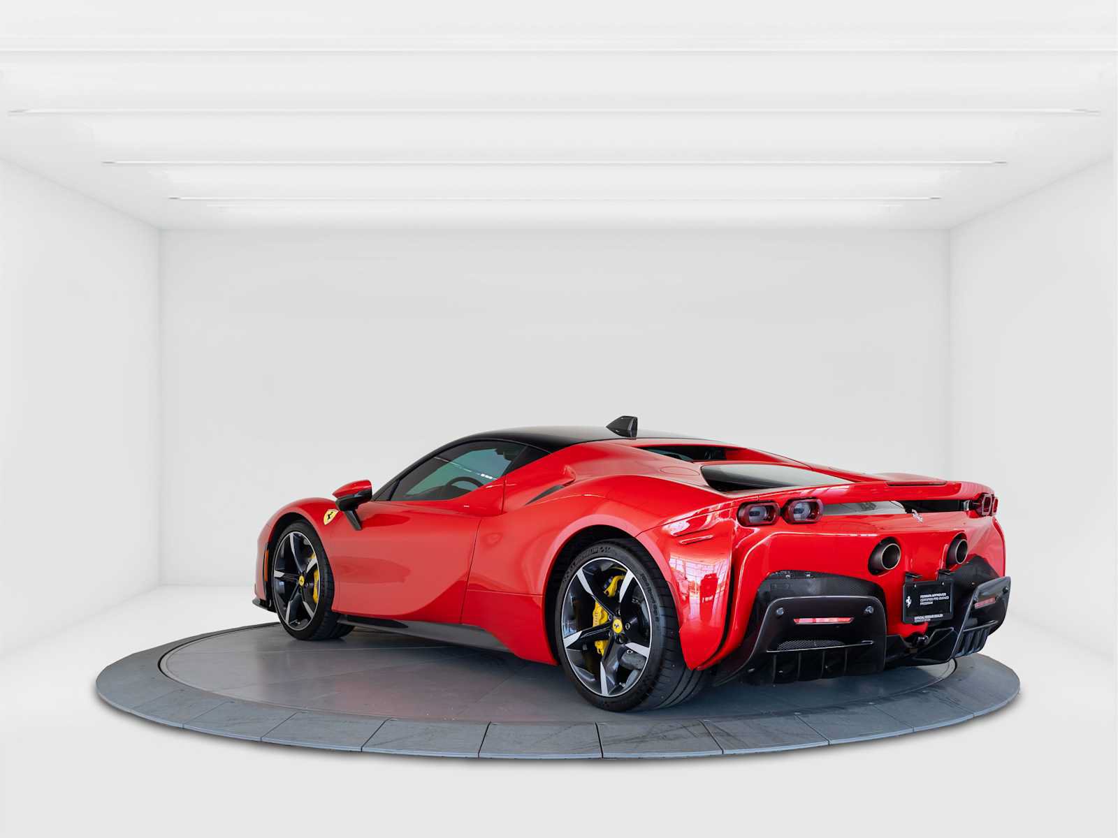 Certified 2022 Ferrari SF90 Stradale AWD/4WD image 3