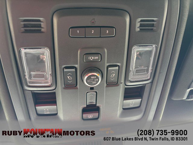 Used 2024 GMC Yukon Denali image 18