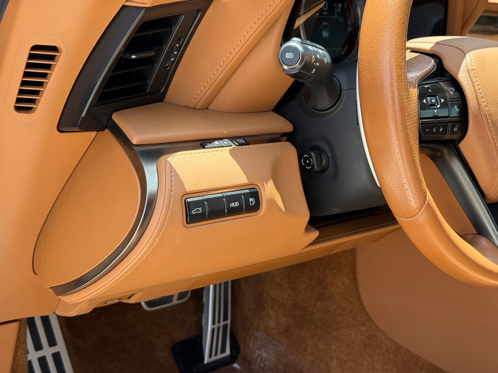 Used 2021 Lexus LC 500 Convertible w/ Touring Package RWD image 21