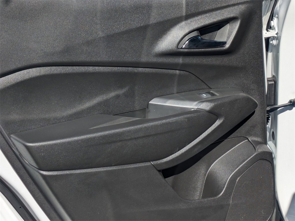 Used 2025 Chevrolet Trax LS image 25