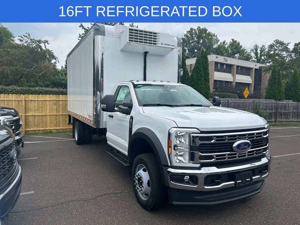 New 2026 Ford F550 2WD Regular Cab Super Duty image 3