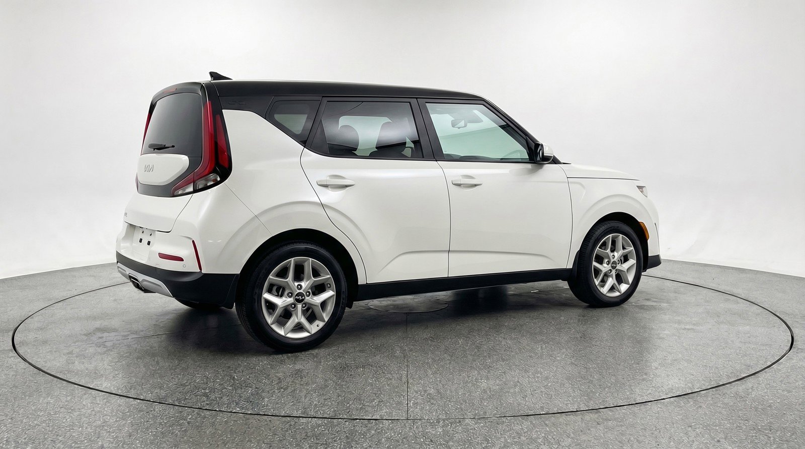 Used 2025 Kia Soul LX w/ LX Technology Package image 9