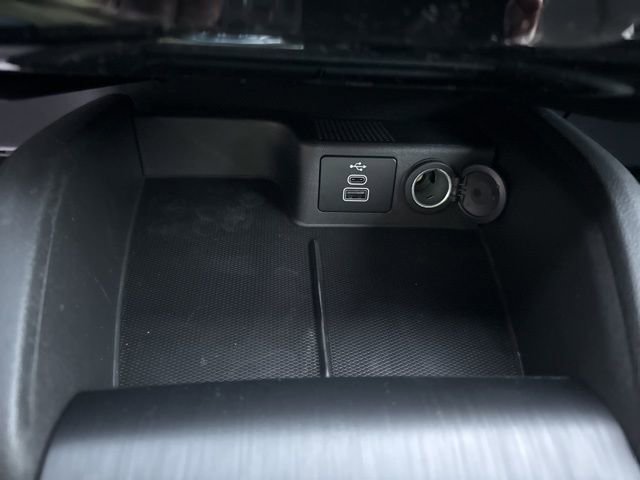 New 2025 Ford Escape ST-Line w/ Equipment Group 301A image 25