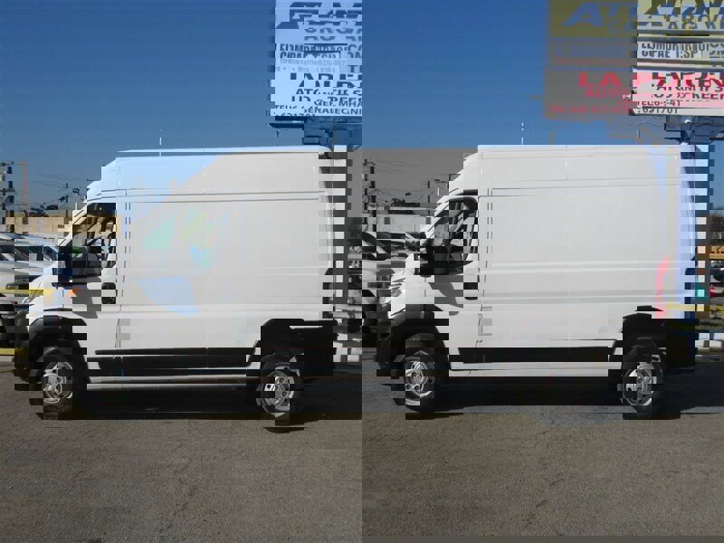 Used 2023 RAM ProMaster 2500 image 2