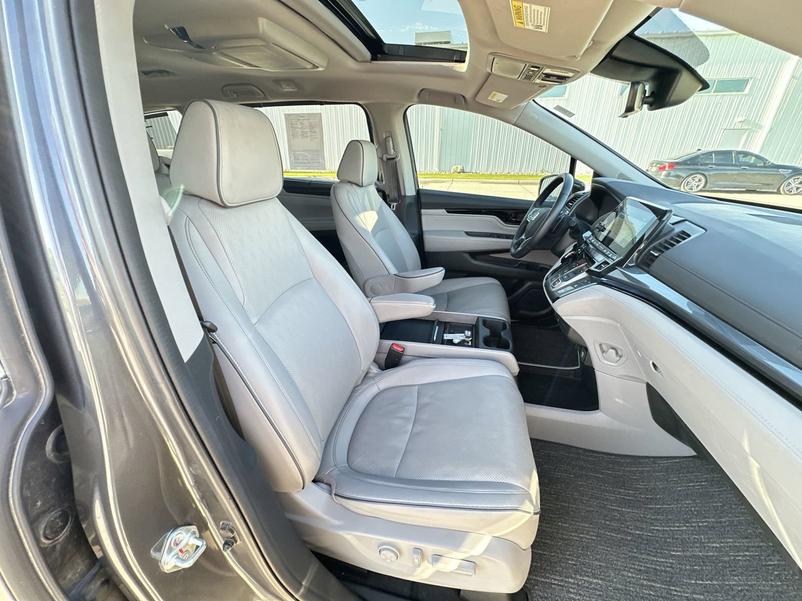 Used 2024 Honda Odyssey Elite image 29