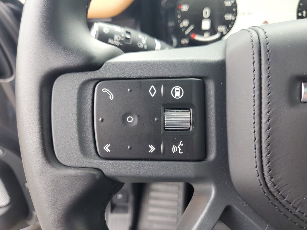 Certified 2024 Land Rover Defender 130 X AWD/4WD image 18