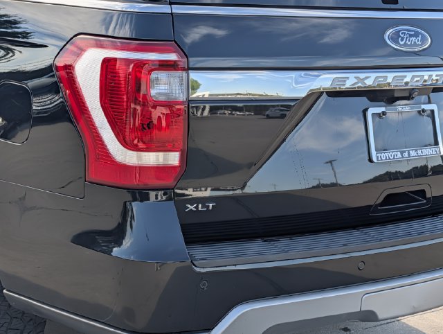 Used 2020 Ford Expedition Max XLT w/ Equipment Group 202A AWD/4WD image 8