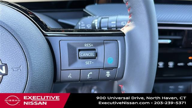 Used 2025 Nissan Kicks SR FWD image 13