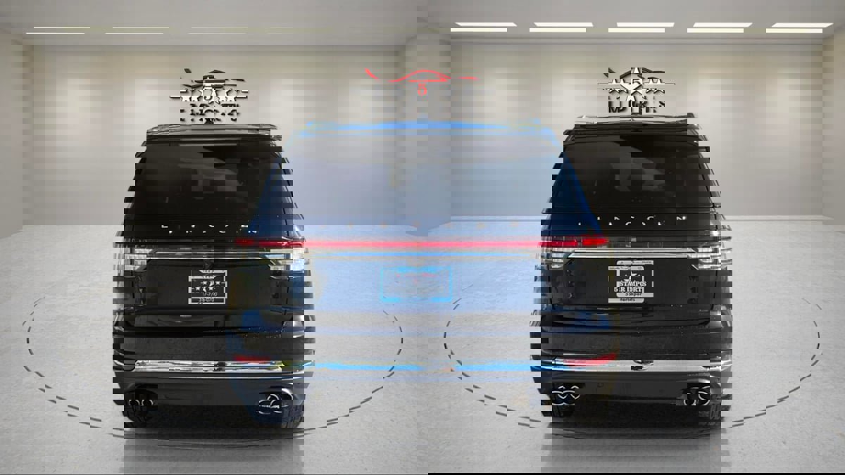 Used 2022 Lincoln Aviator AWD image 5