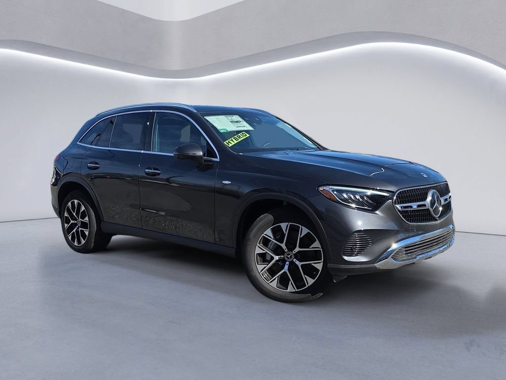 New 2025 Mercedes-Benz GLC 350e 4MATIC image 2