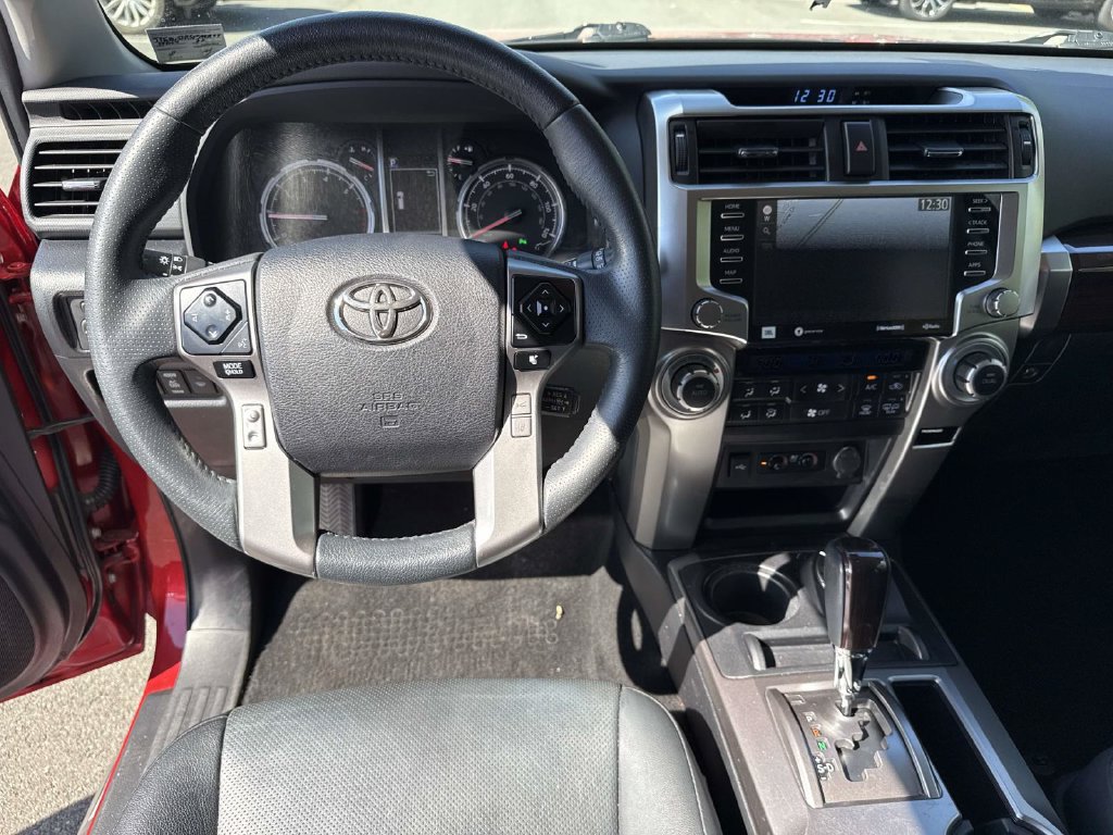 Used 2022 Toyota 4Runner Limited AWD/4WD image 36