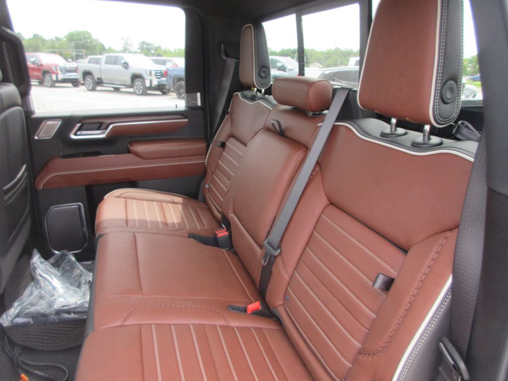 New 2026 GMC Sierra 2500 Denali Ultimate AWD/4WD image 14