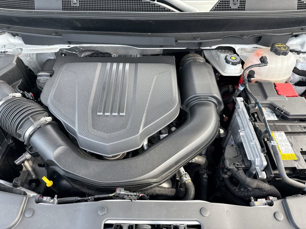Used 2024 Chevrolet Traverse RS AWD/4WD image 27