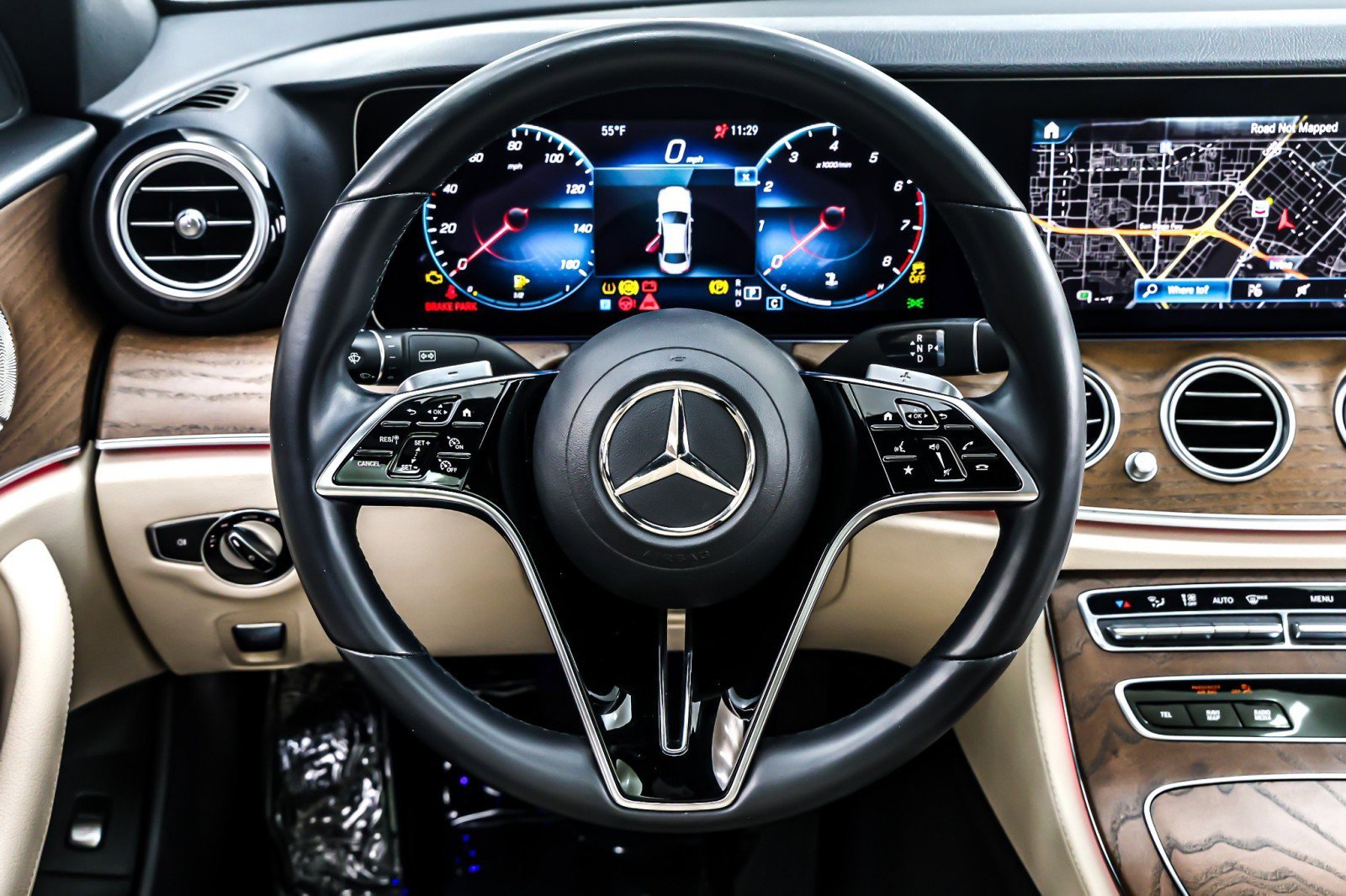 Used 2022 Mercedes-Benz E 350 Sedan w/ AMG Line Exterior image 19