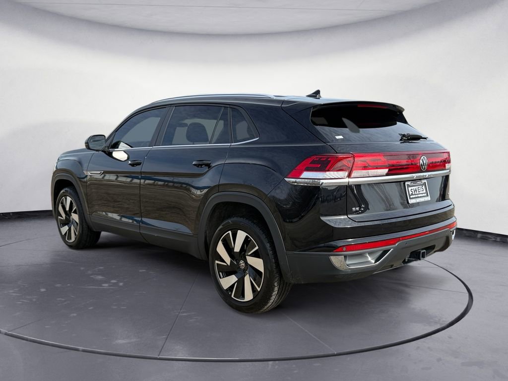 Used 2024 Volkswagen Atlas Cross Sport SE image 17