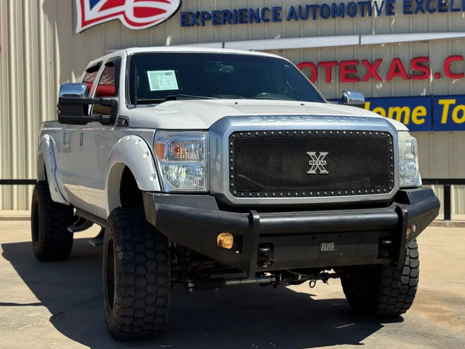 Used 2016 Ford F250 Platinum w/ FX4 Off-Road Package AWD/4WD image 2