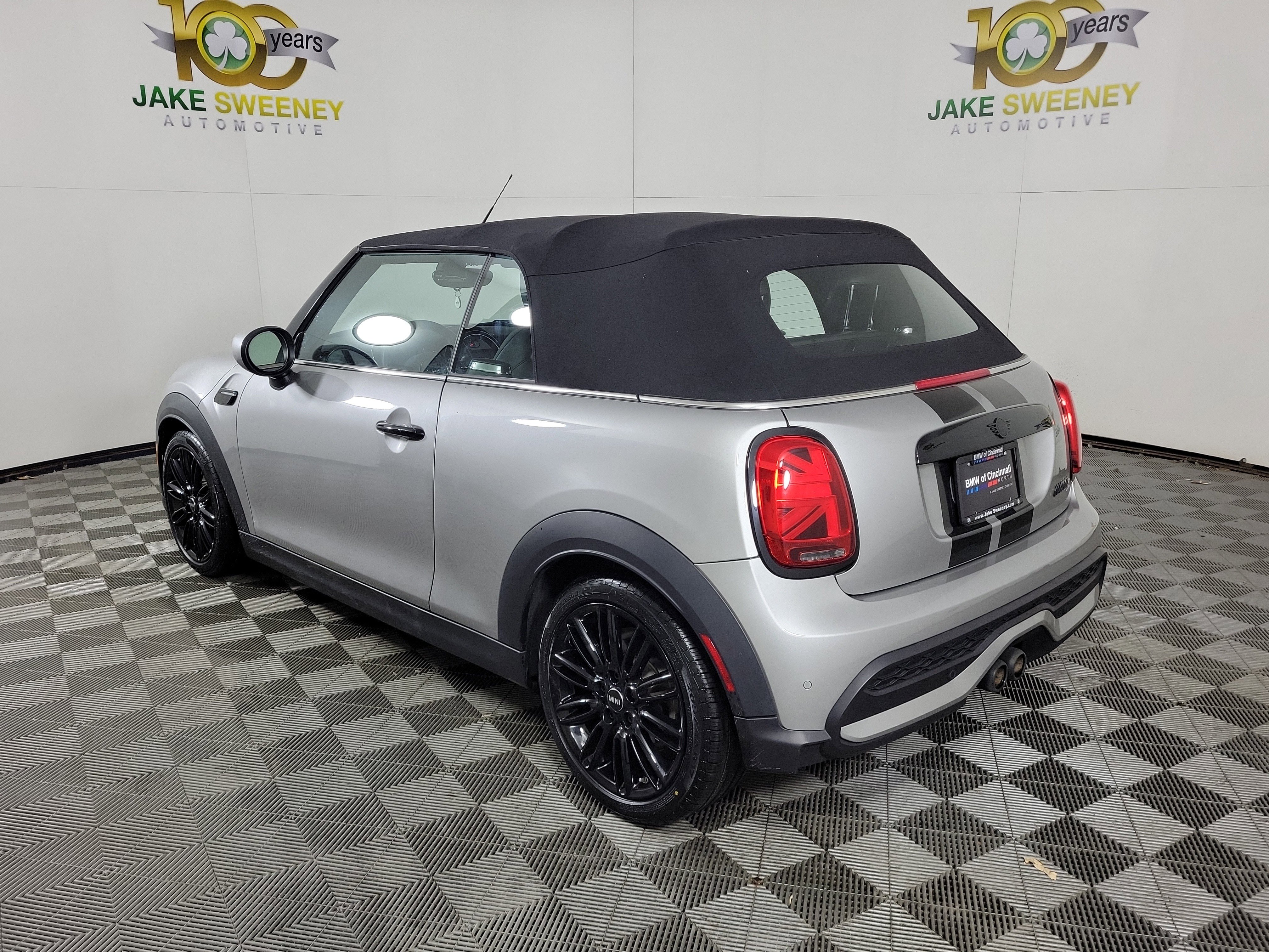 Used 2023 MINI Cooper S w/ Signature Upholstery Package image 5