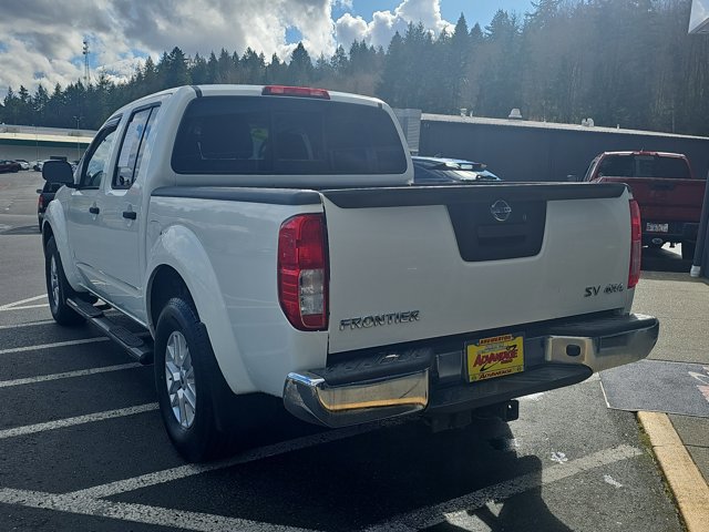 Used 2017 Nissan Frontier SV image 3